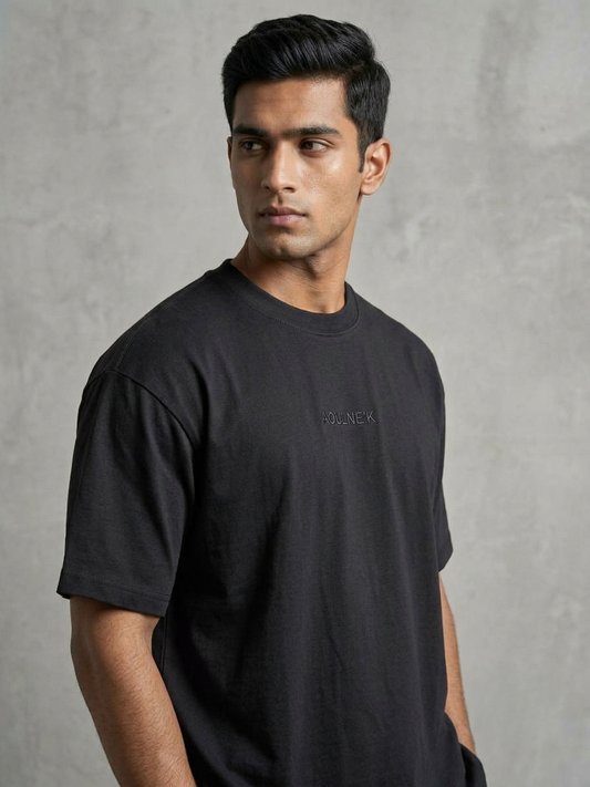 Aoulne’k Men’s Black Solid Regular Fit T-Shirt