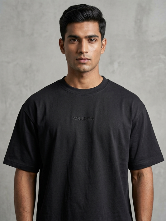 Aoulne’k Men’s Black Solid Regular Fit T-Shirt