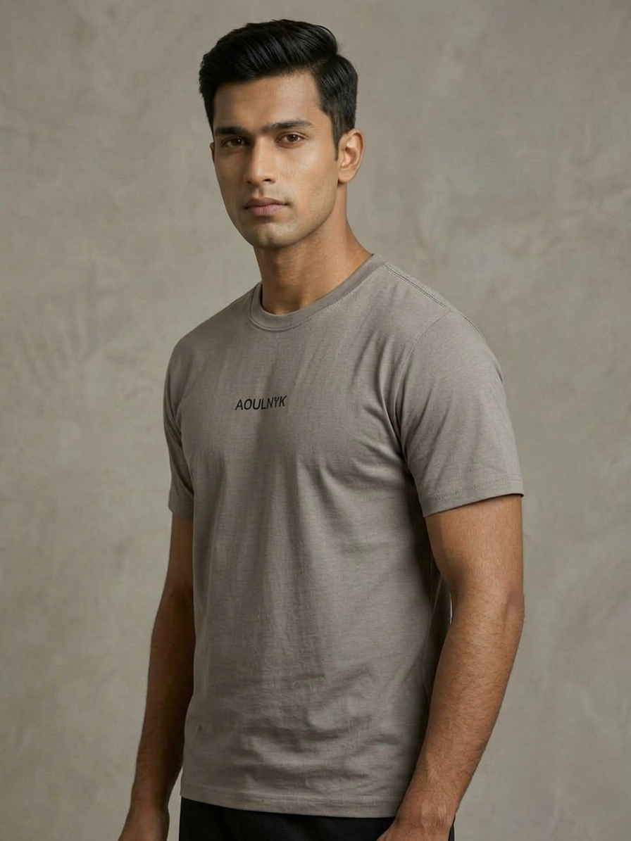 Aoulne’k Men’s Grey Solid Regular Fit T-Shirt